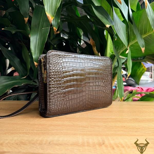 Clutch cầm tay nam CKCA8 da bụng cá sấu lịch lãm
