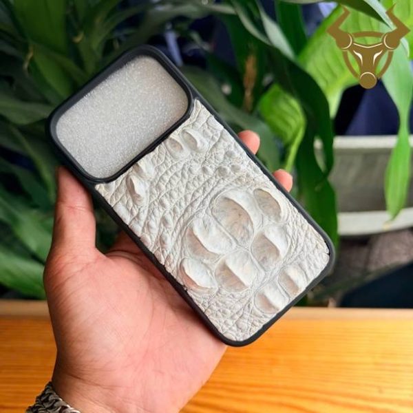 Ốp lưng iPhone 17 Pro ELDA21 da cá sấu bạch tạng thời trang