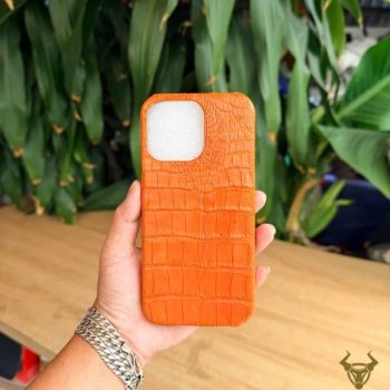 Ốp Lưng iPhone 15 Pro Max Da Cá Sấu Màu Cam EXEAA8 Full Viền Đẳng Cấp