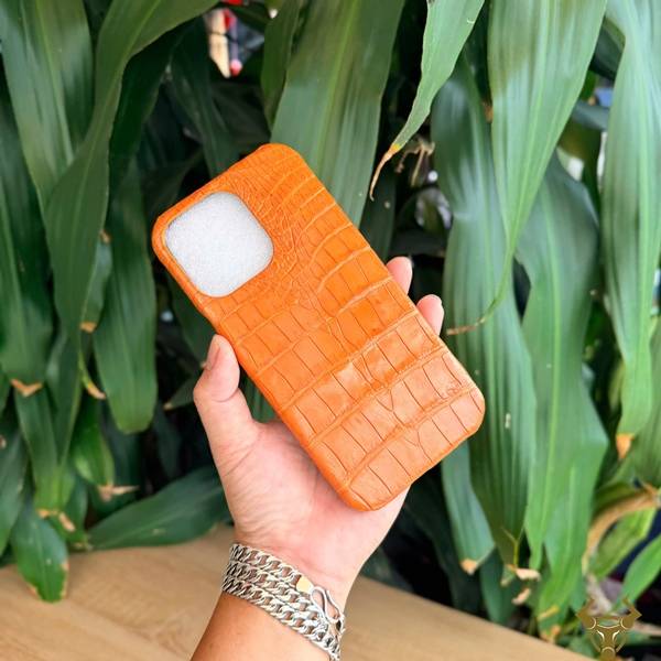 Ốp lưng iPhone 15 Pro Max EXEAA8 da bụng cá sấu nổi bật