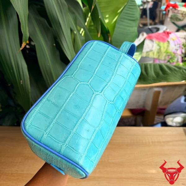 Túi Clutch Nam Da Cá Sấu Xanh Lam Tiện Dụng Túi clutch nam da bụng cá sấu màu xanh lam tiện dụng