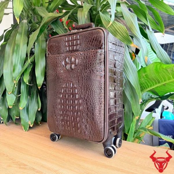 Vali Da Cá Sấu Gù Cao Cấp Size 50 Nâng Tầm Phong Cách Vali da cá sấu gù Size 50 sang trọng dành cho du lịch