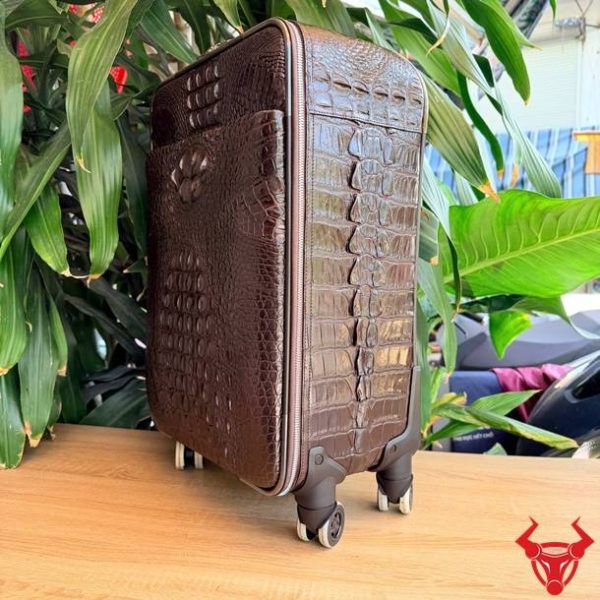 Vali Du Lịch Da Cá Sấu Gù Size 50 Dấu Ấn Đẳng Cấp Vali du lịch da cá sấu gù Size 50 phong cách cao cấp