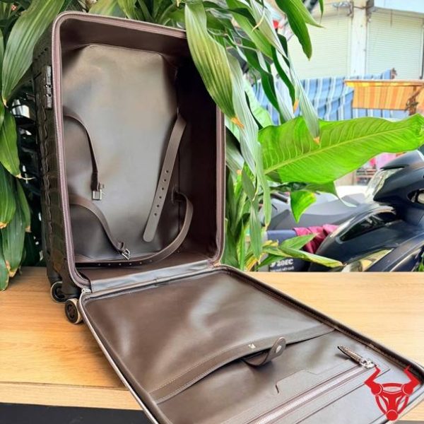 Vali Da Cá Sấu Gù Size 50 Phong Cách Thượng Lưu Vali da cá sấu gù Size 50 phong cách thời trang không đại trà