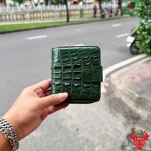 Ví cầm tay nữ VRBA1 da cá sấu gai lưng xanh lá độc đáo