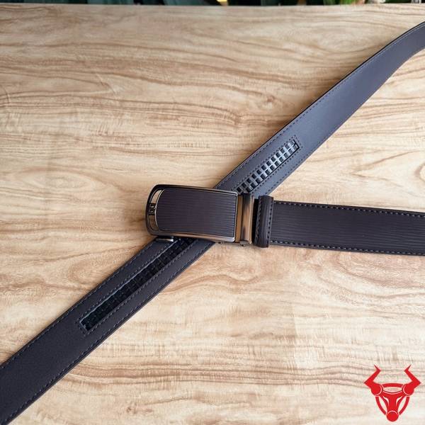 Thắt Lưng Nam Da Bò TLRN22 Nâu Đen Khóa Ray Trượt Tiện Dụng Thắt lưng nam TLRN22 da bò vân sọc nâu đen cá tính và thời trang